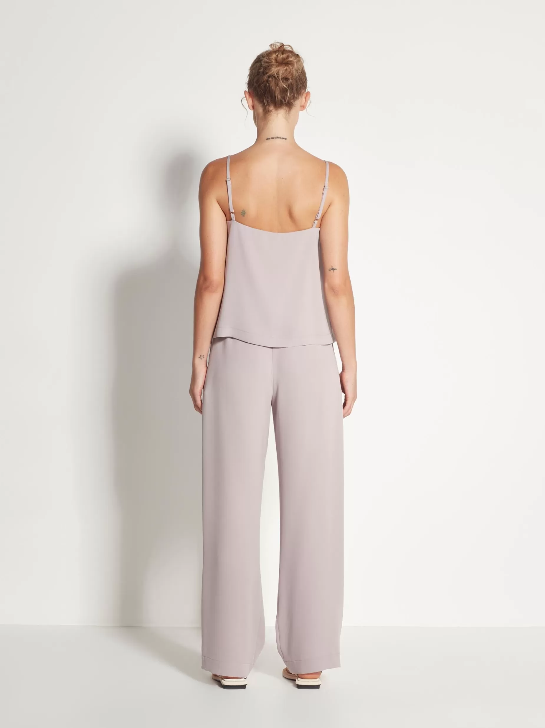 best_cami_luxe_suiting_3.webp Women Juliette Hogan Best Cami Luxe Suiting