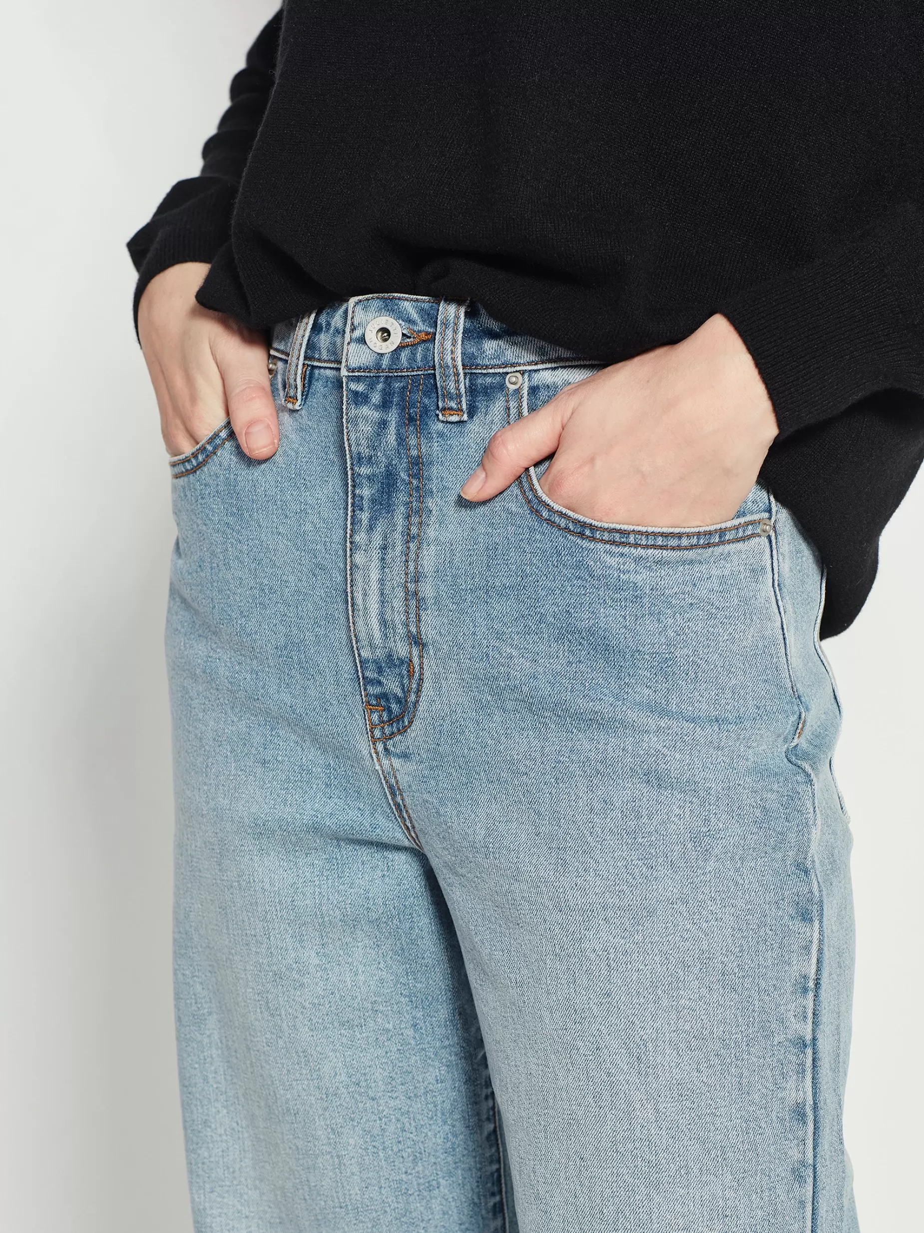 casey_crew_cashmere_3.webp Women Juliette Hogan Casey Crew Cashmere