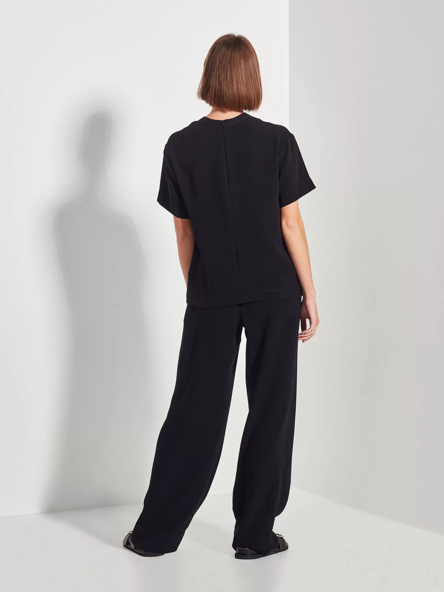 fancy_t_luxe_suiting_3.webp Women Juliette Hogan Fancy T Luxe Suiting