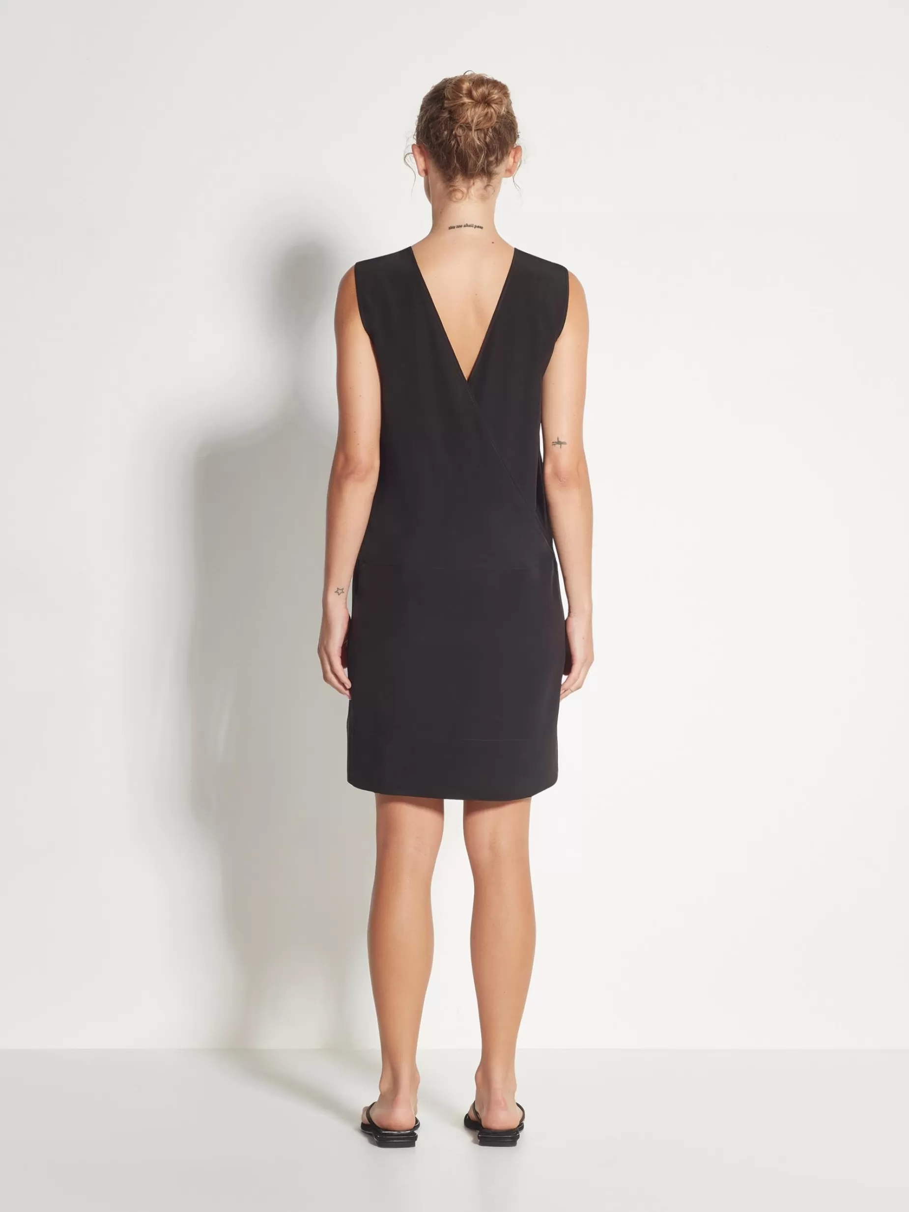 fleetwood_dress_silk_cdc_3.webp Women Juliette Hogan Fleetwood Dress Silk Cdc