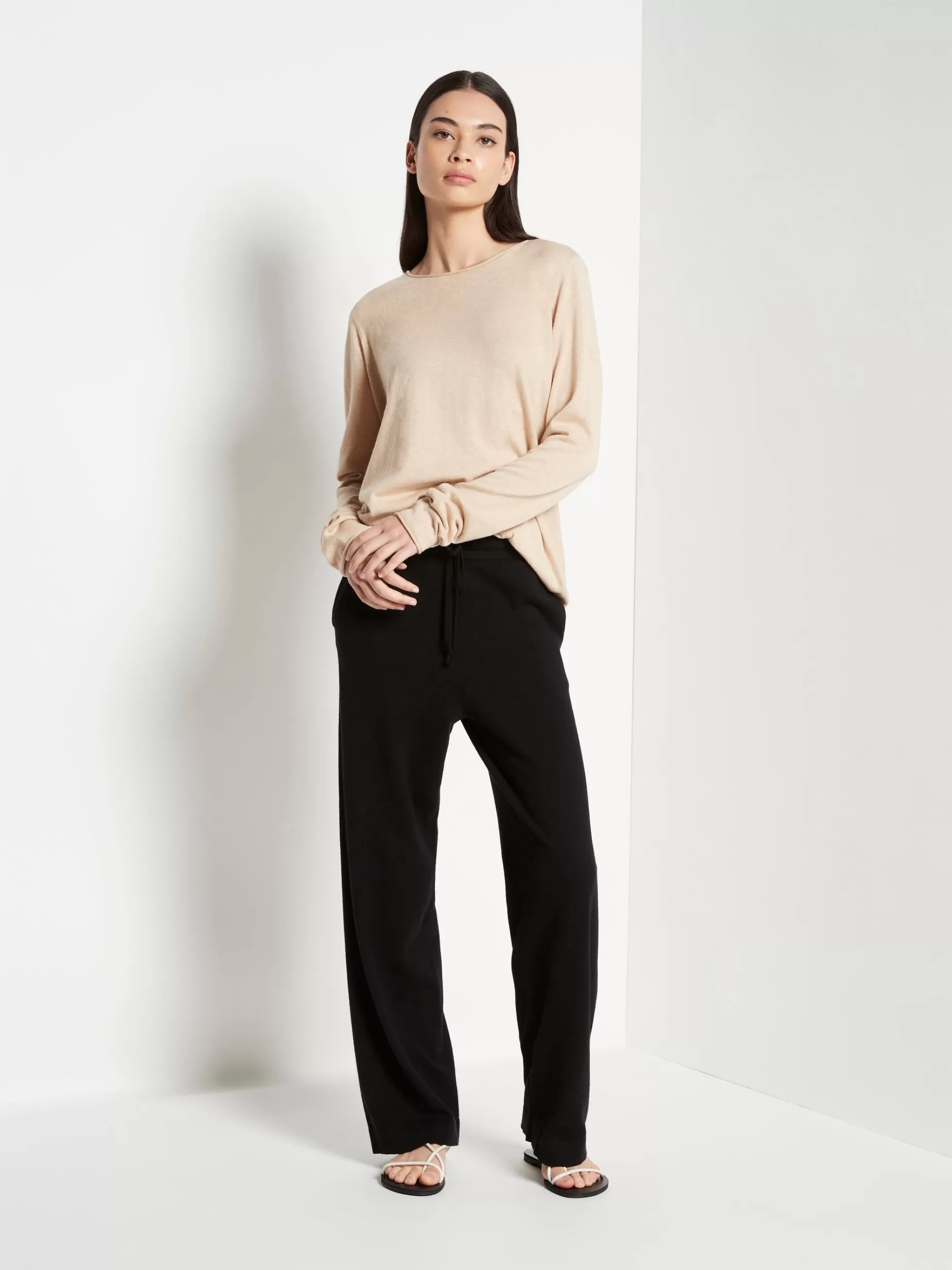 jhl_crew_ls_t_fine_cotton_cashmere_0-3.webp Women Juliette Hogan Jhl Crew L/S T Fine Cotton Cashmere