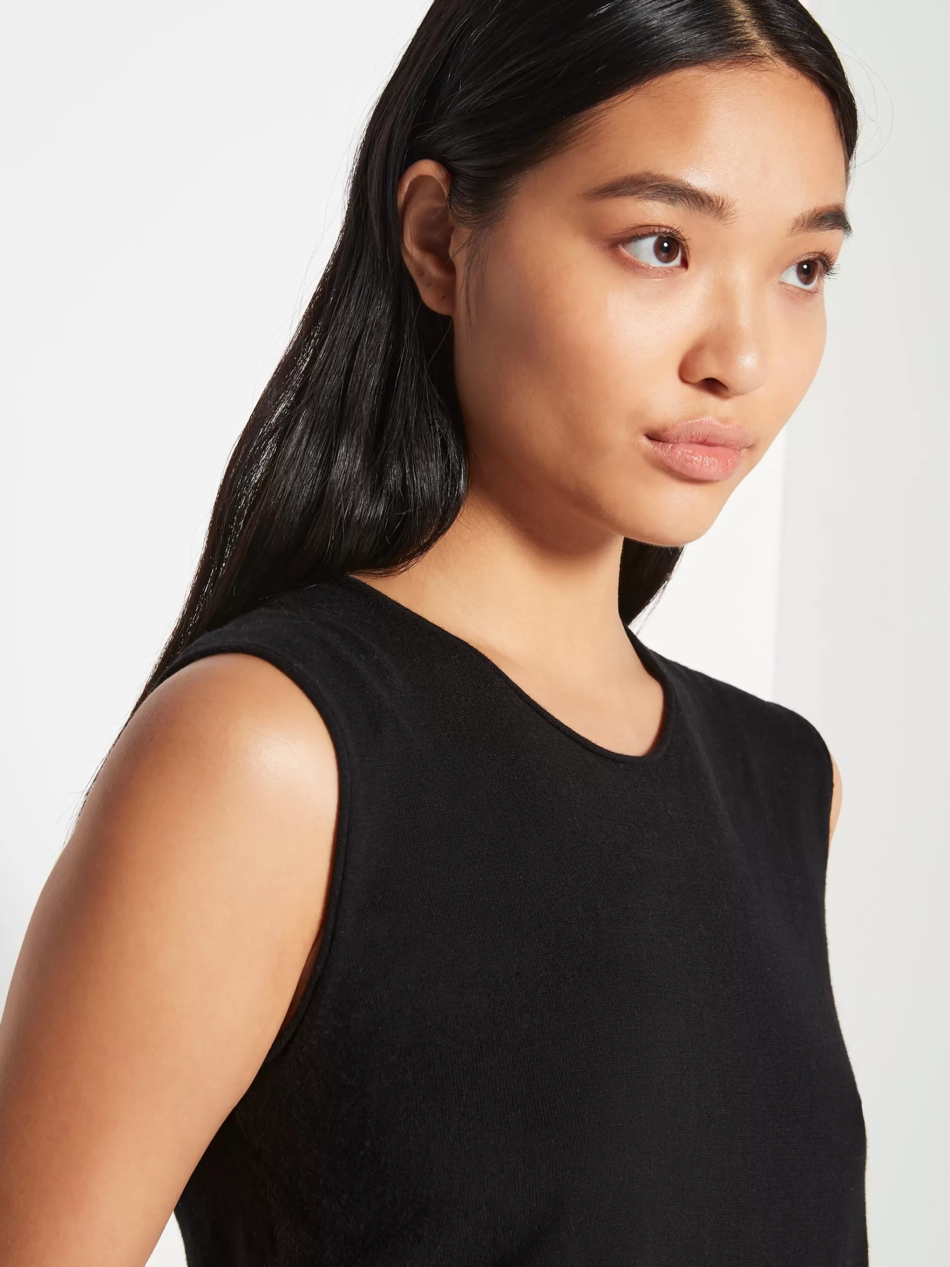 jhl_crew_tank_fine_cotton_cashmere_2-1.webp Women Juliette Hogan Jhl Crew Tank Fine Cotton Cashmere