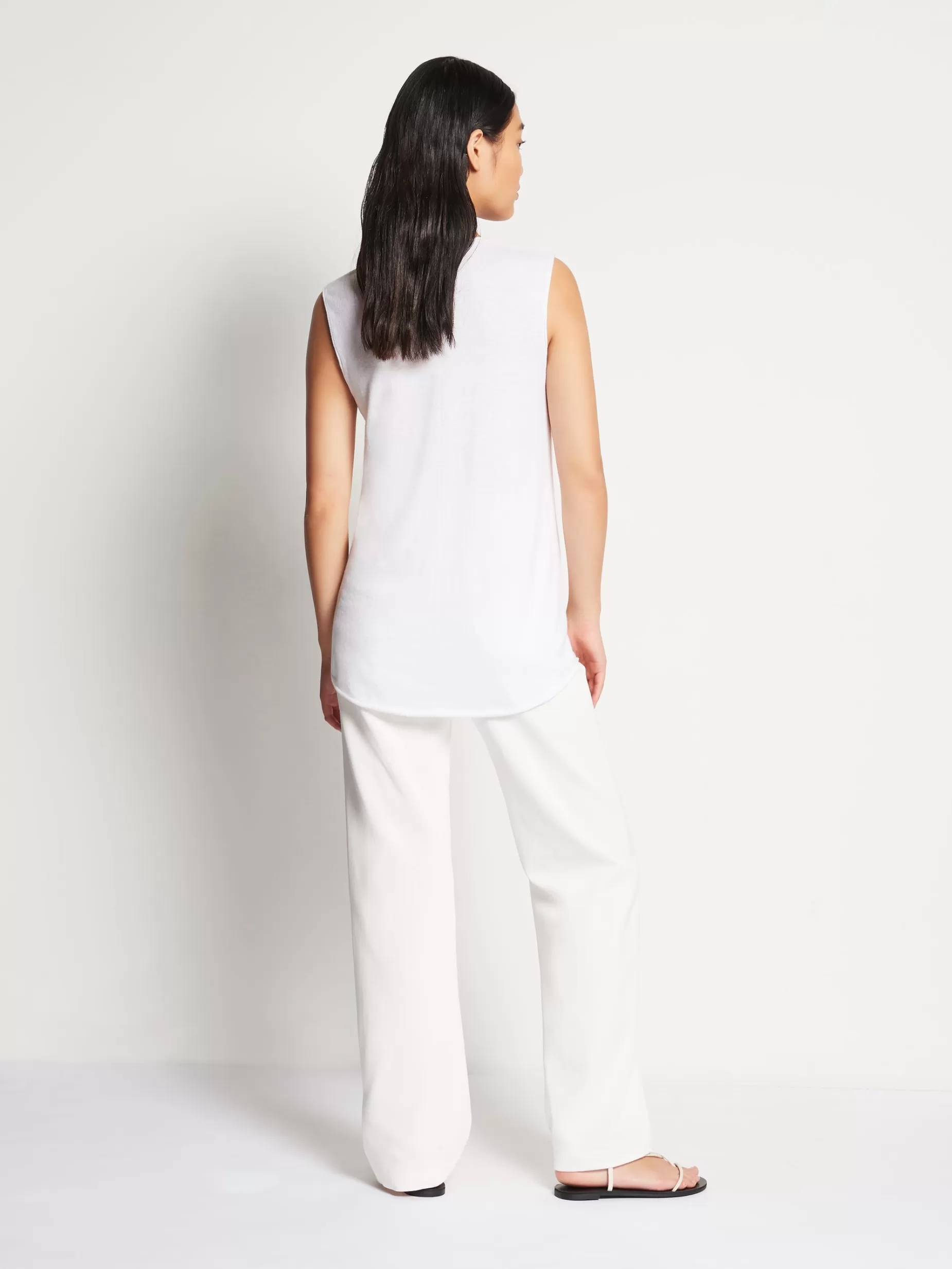jhl_crew_tank_fine_cotton_cashmere_3.webp Women Juliette Hogan Jhl Crew Tank Fine Cotton Cashmere