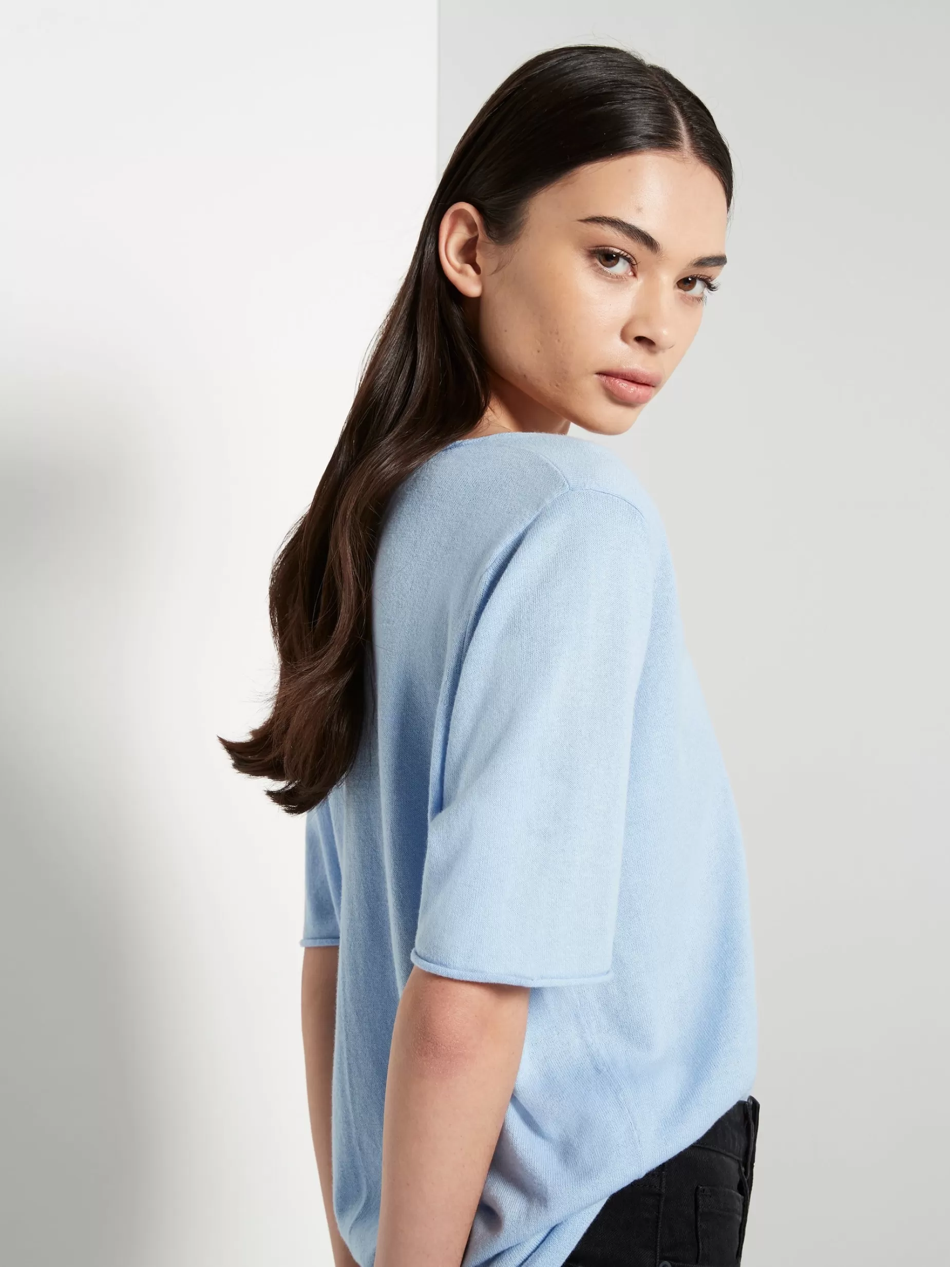 jhl_vneck_t_fine_cotton_cashmere_2-15.webp Women Juliette Hogan Jhl V-Neck T Fine Cotton Cashmere