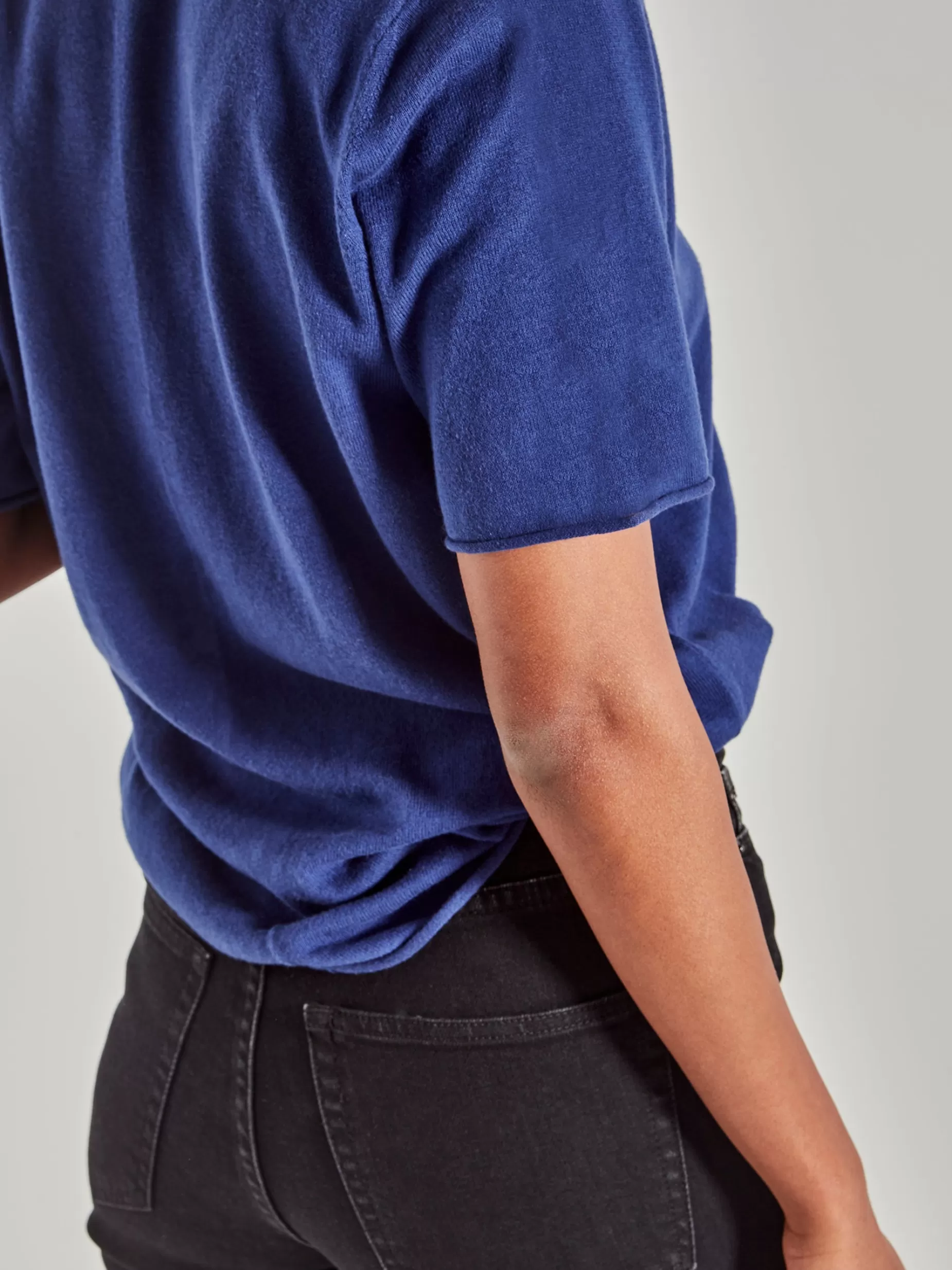 jhl_vneck_t_fine_cotton_cashmere_3-6.webp Women Juliette Hogan Jhl V-Neck T Fine Cotton Cashmere