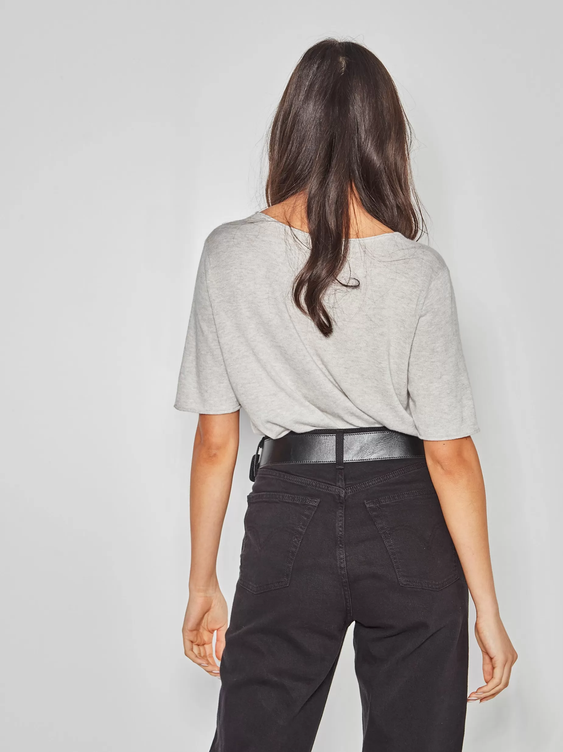 jhl_vneck_t_fine_cotton_cashmere_3-7.webp Women Juliette Hogan Jhl V-Neck T Fine Cotton Cashmere