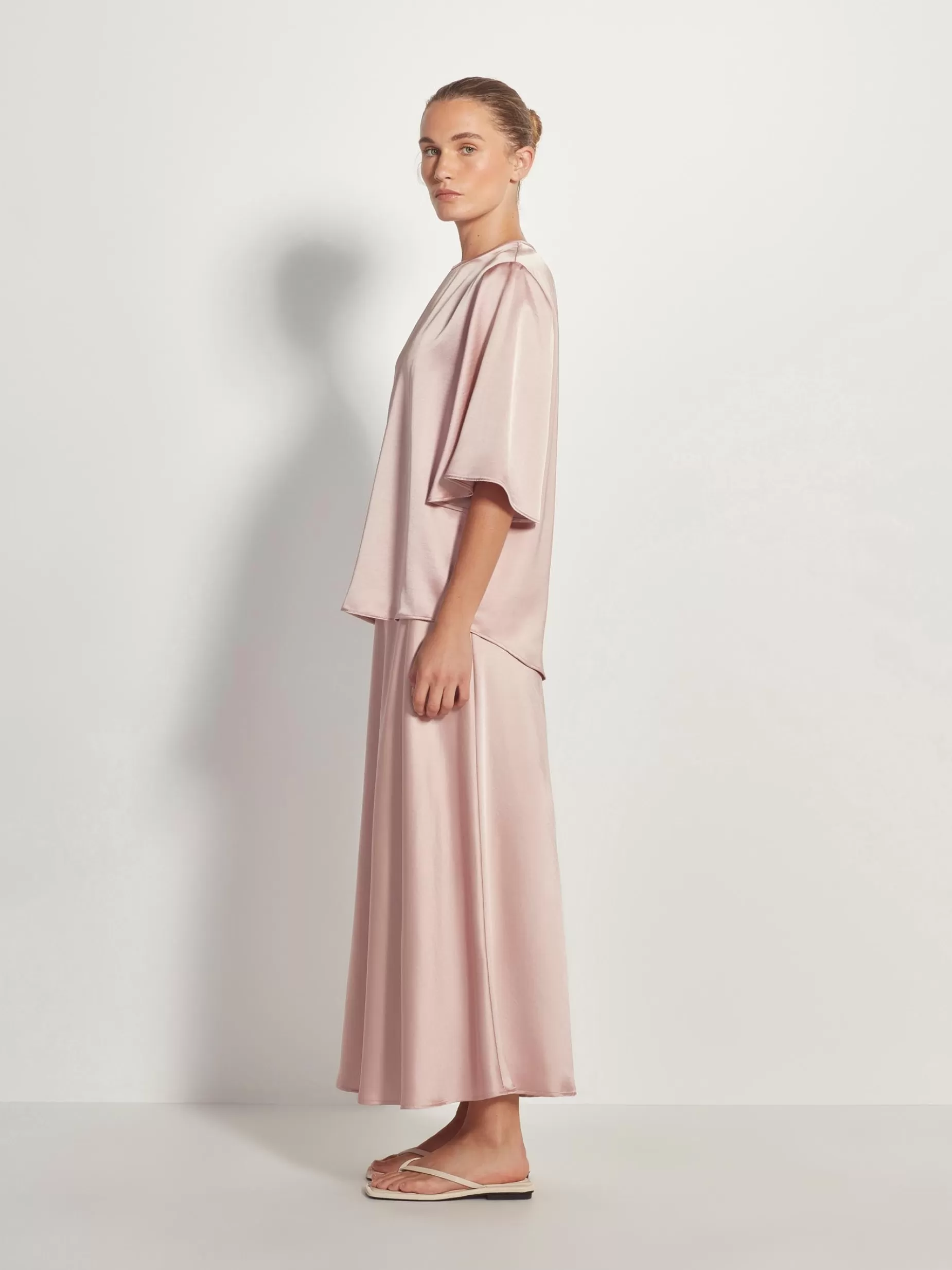 merci_t_heavy_satin_2.webp Women Juliette Hogan Merci T Heavy Satin