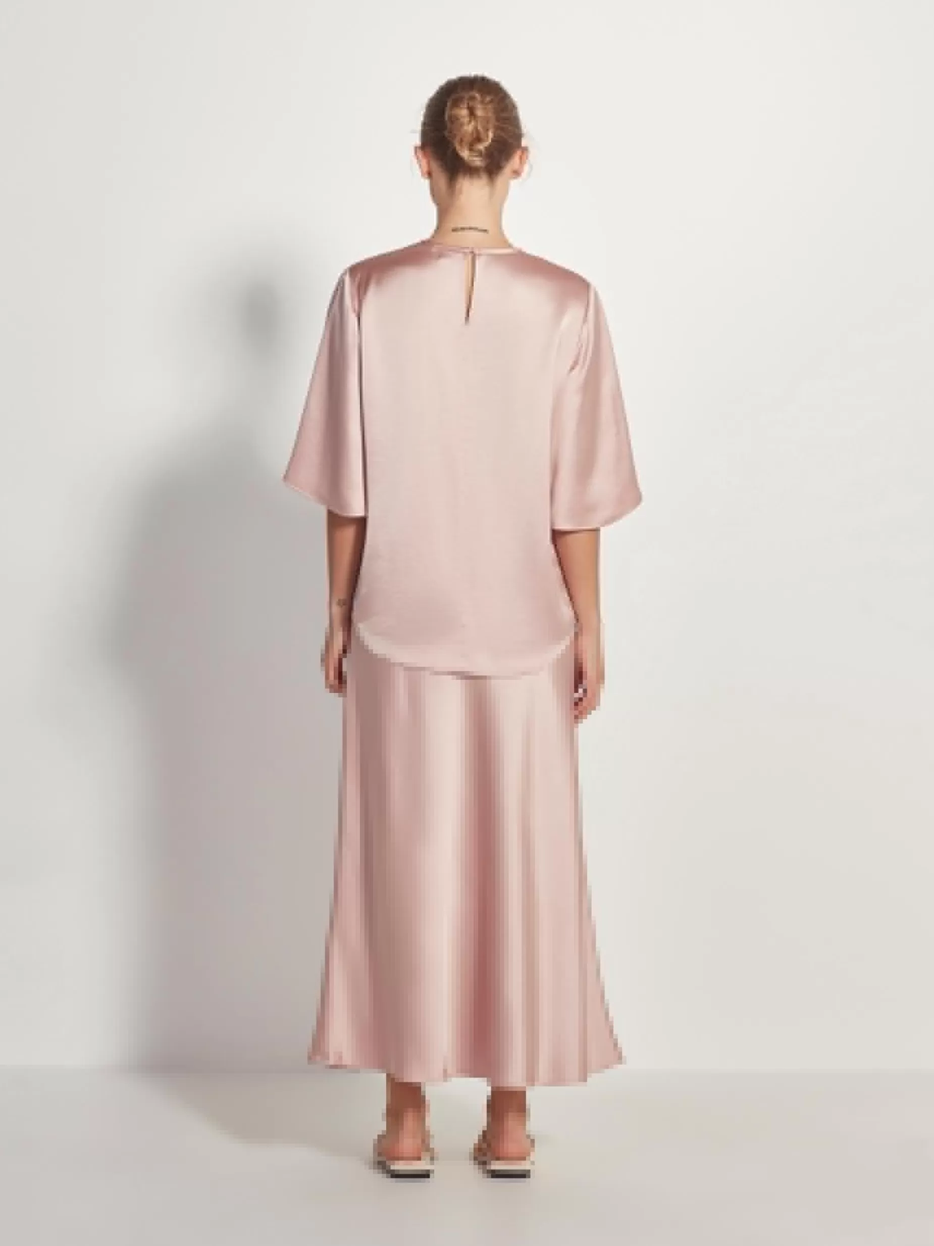 merci_t_heavy_satin_3.webp Women Juliette Hogan Merci T Heavy Satin