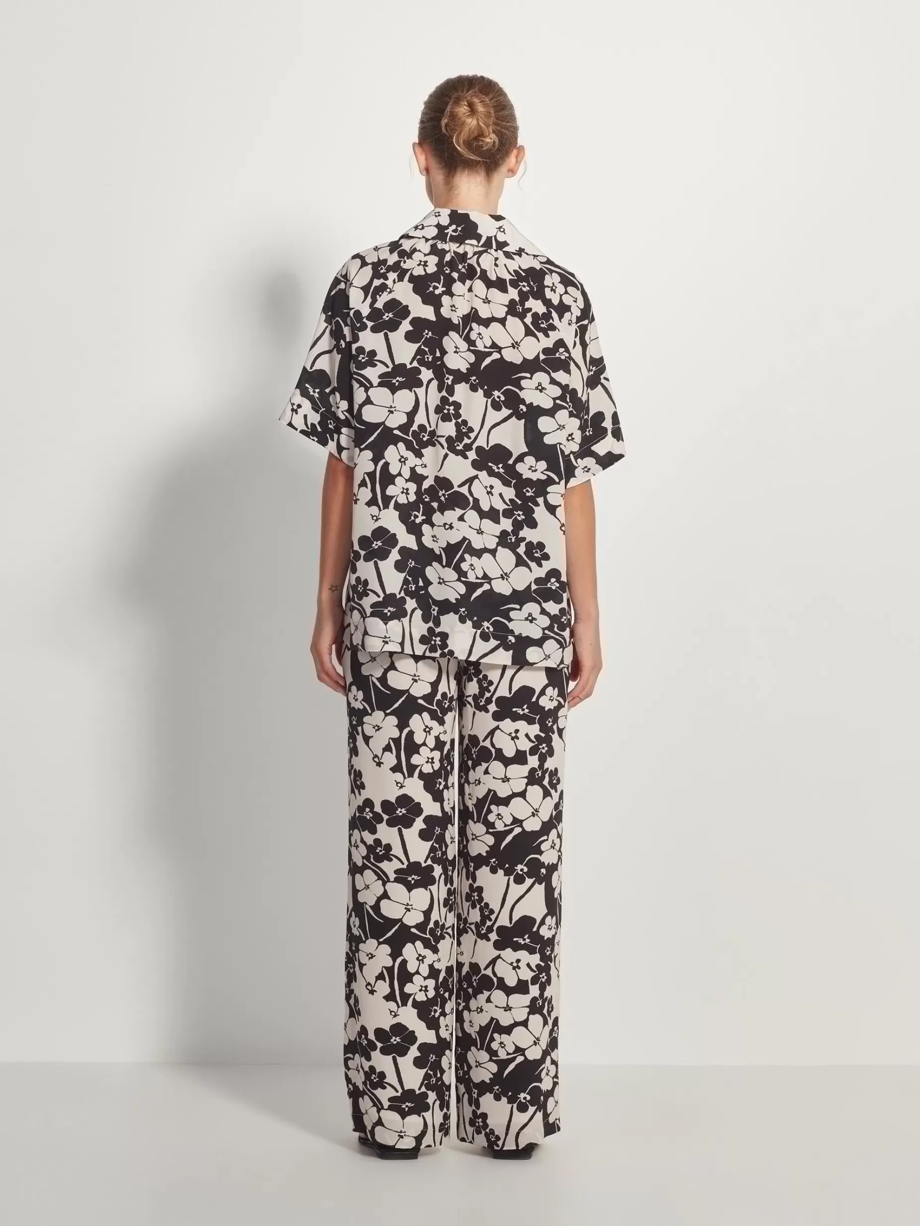 rue_shirt_sakura_silk_3.webp Women Juliette Hogan Rue Shirt Sakura Silk